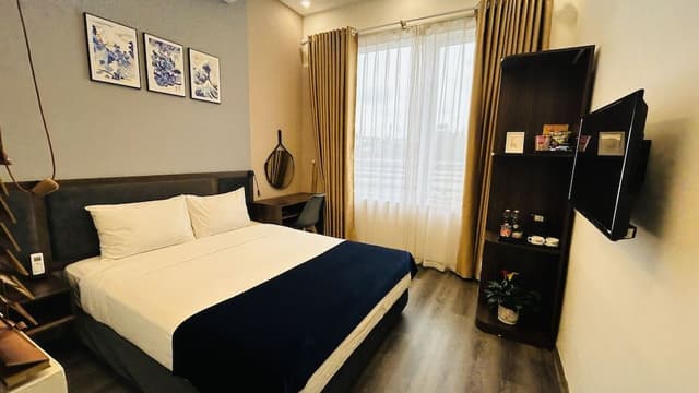 Superior Double Room, 1 Queen Bed, City View