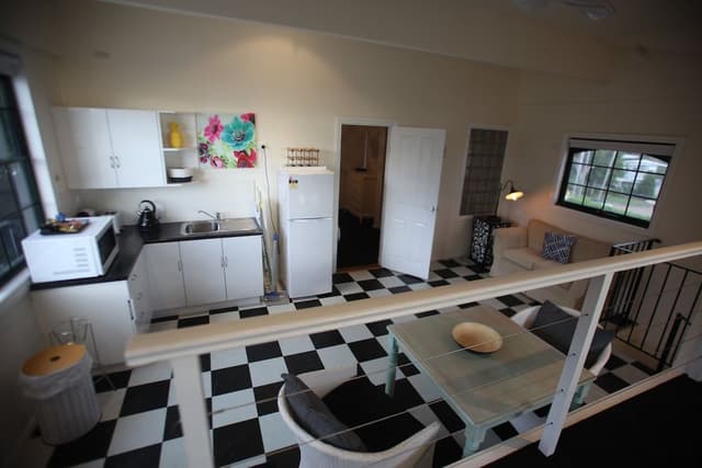 View - Top Floor 1 Bed Apartment with Balcony and Beach Views - Single Storey Stair Access