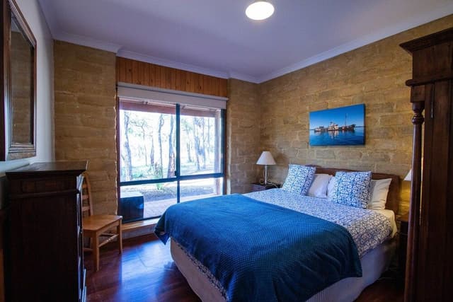Nautilus 2 Bed 1 Bath