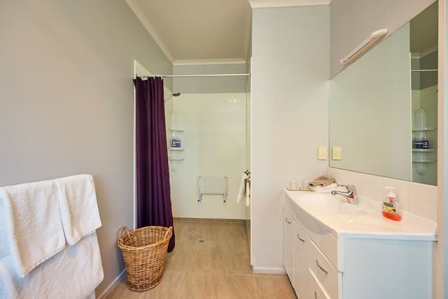 Basic Twin Room