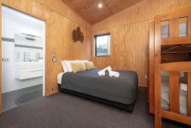 Two Bedroom Apartment - 8 Berth