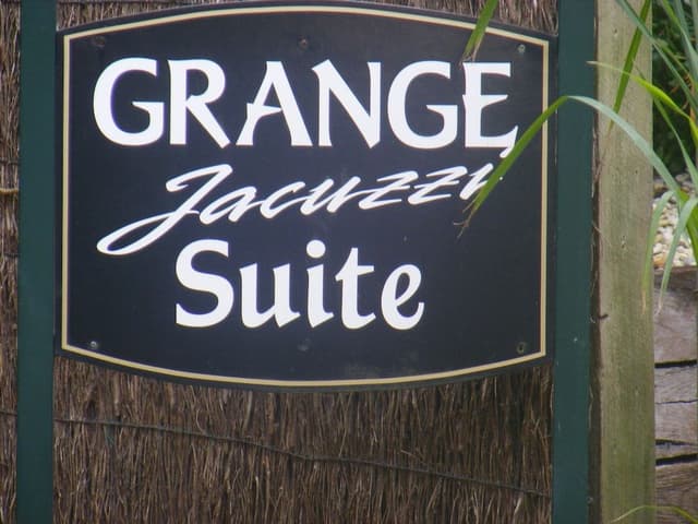 The Grange Jacuzzi Suite