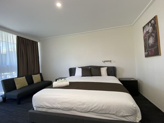 Executive Room, 1 King Bed, Non Smoking, Balcony (3 1/2 Star Delux Room)