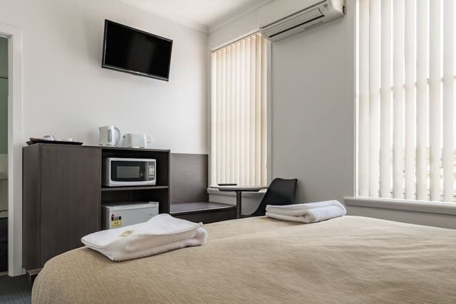 Queen Room