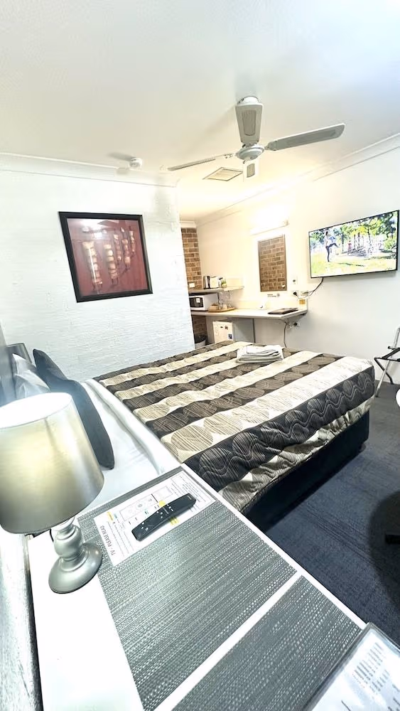 Standard Room, Non Smoking (Queen Standard Room)