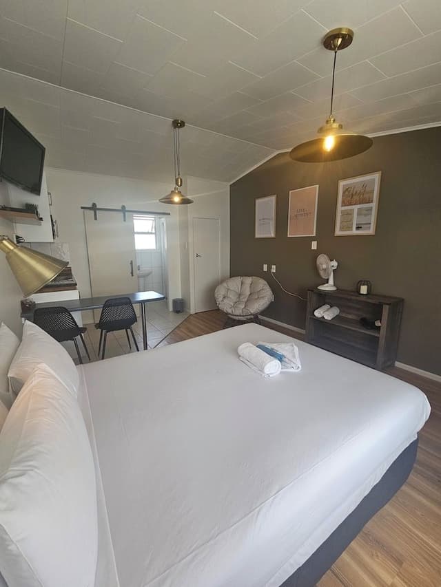 Executive Studio, Pets Allowed (Unit)
