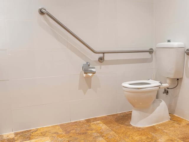 Room, Mobility Accessible (Centennial)
