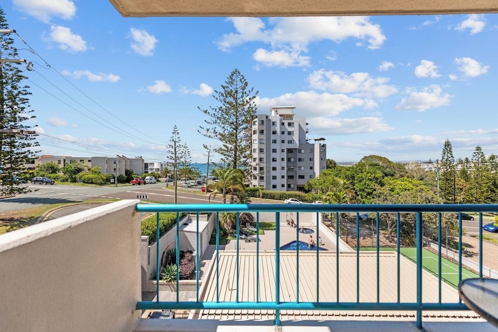 Burgess @ Kings Beach Apartments1