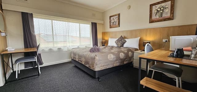 Basic Double Room