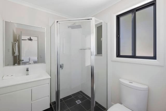 Premium Cabin - Sleeps 9
