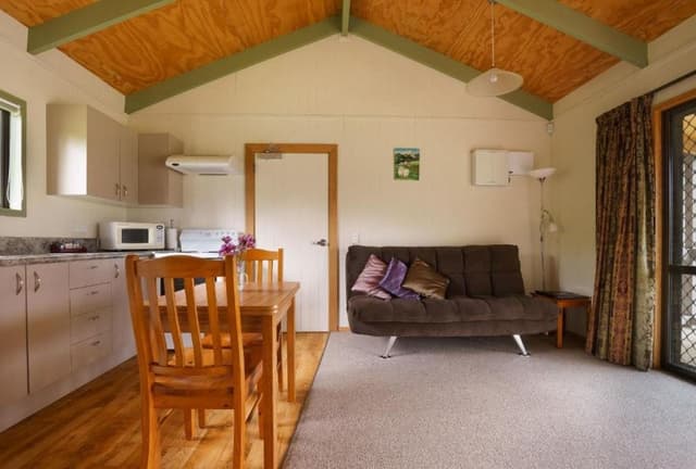 One Bedroom Cosy Cottage