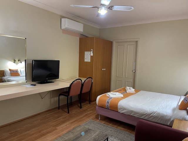 Queen, Accessible Room