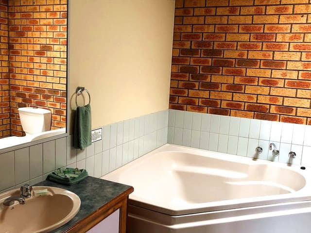Executive Spa Suite