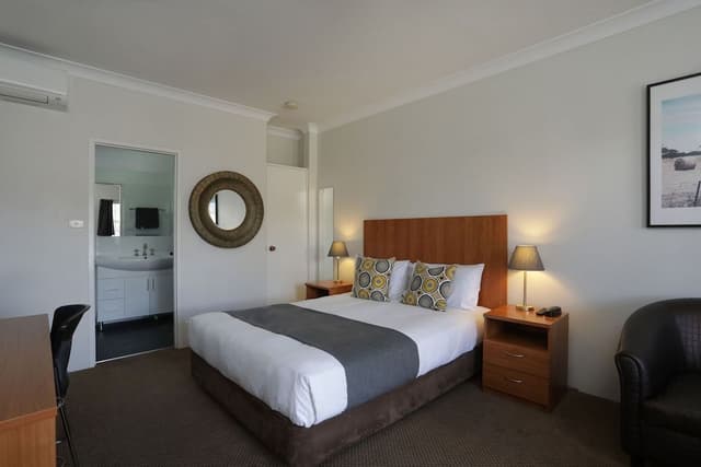 Standard Room, Non Smoking (Queen Room)