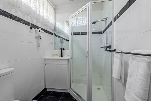 2 Bedroom Family Suite