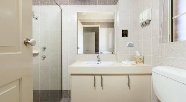 Townhouse 3 Bedrooms, Entire Unit Rent