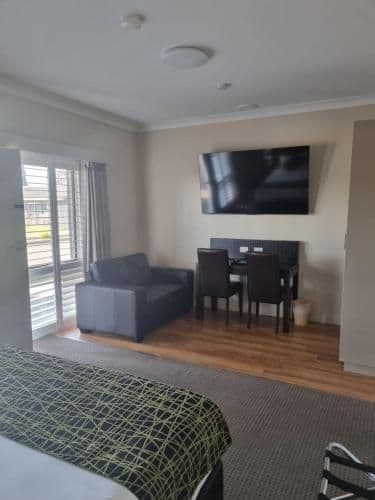 Deluxe Suite with Spa Bath