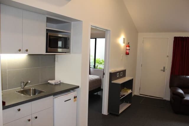 Standard Suite, 2 Bedrooms, Kitchenette (Unit)