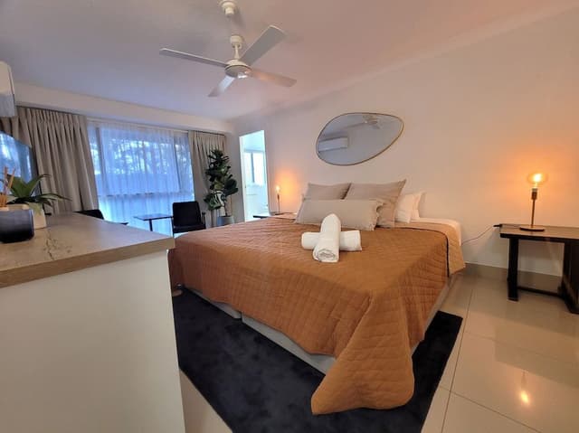 Deluxe Apartment, 2 Bedrooms, Courtyard Area