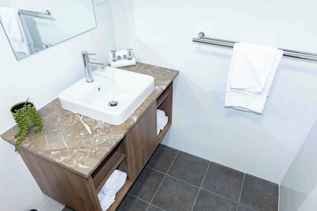 2 Bedroom Aparment