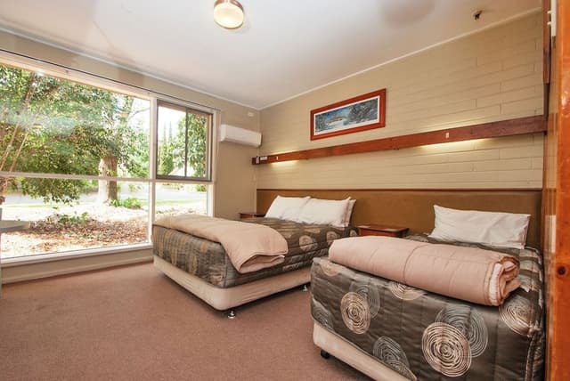 Economy Room