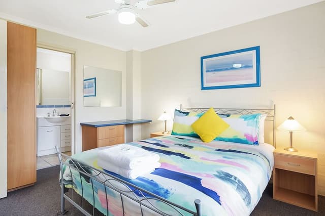 Two Bedroom Apartment with Lake View