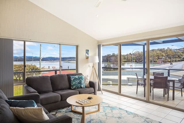 Two Bedroom Apartment with Lake View