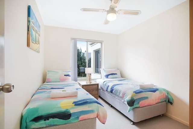 Three Bedroom Apartment with Lake View