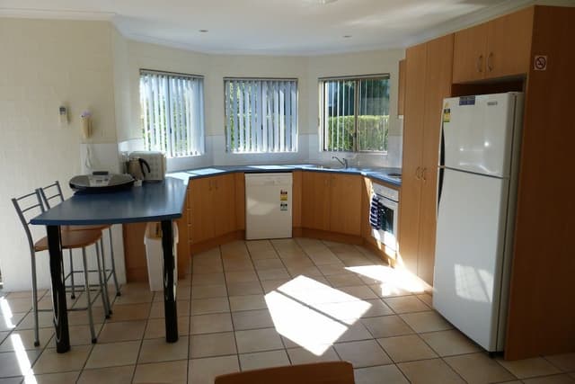 Three Bedroom Apartment with Lake View