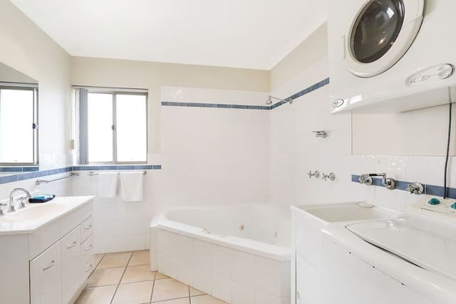 Two Bedroom Apartment with Lake View