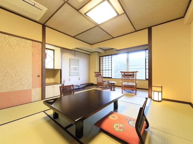 Japanese Style Room, Mountain View