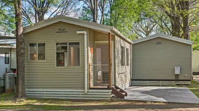 Economy 2 Bedroom Cabin - Sleeps 4