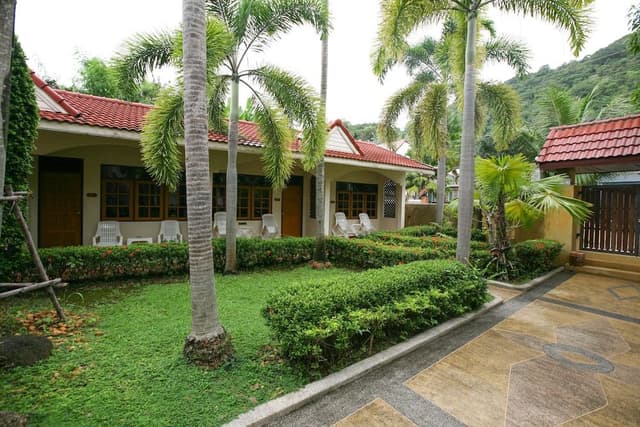 Deluxe Room, Garden View