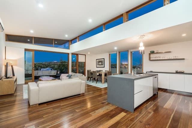 Loft Apartment 14