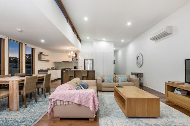 Loft Apartment 14