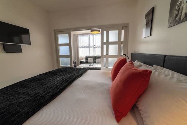 Premier One-Bedroom Apartment