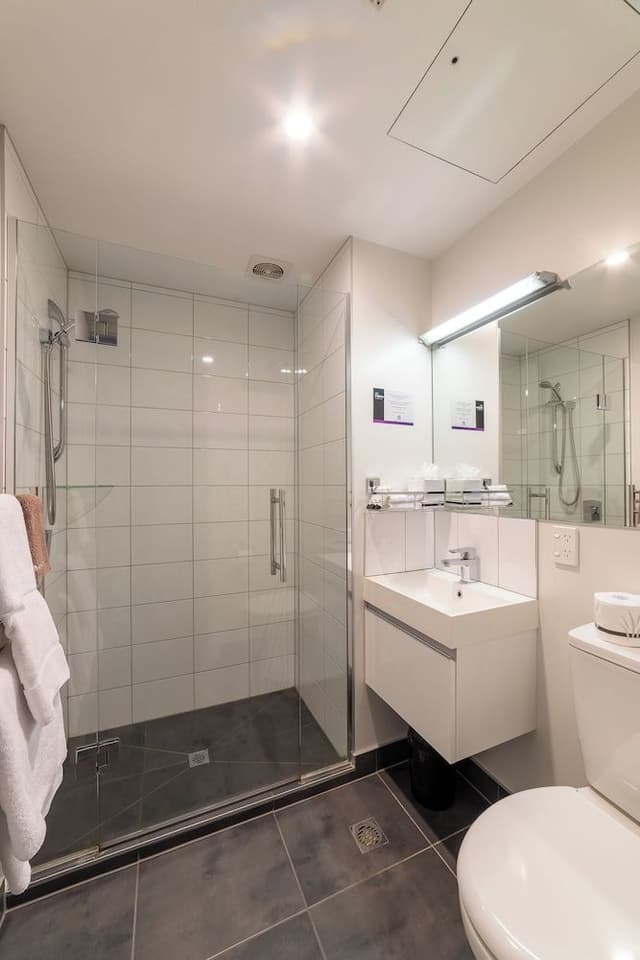 Studio Apartment - Stairs Only Access