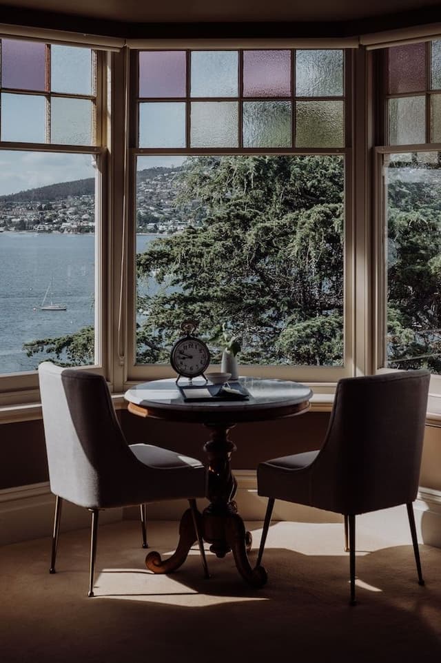 King Waterview - Charles Fox Room