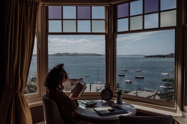 King Waterview - Charles Fox Room