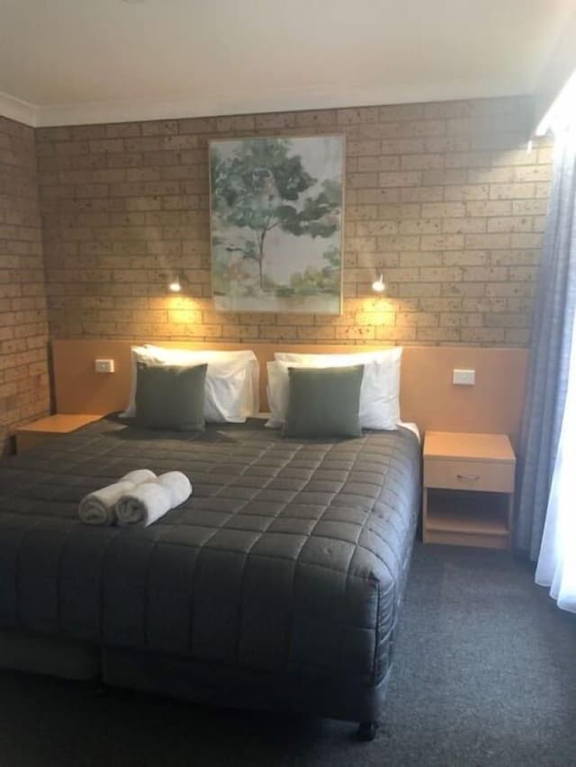 Standard Room, 1 King Bed