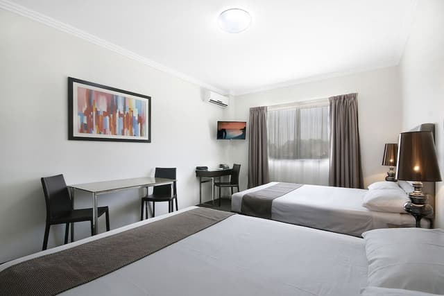 Twin Suite