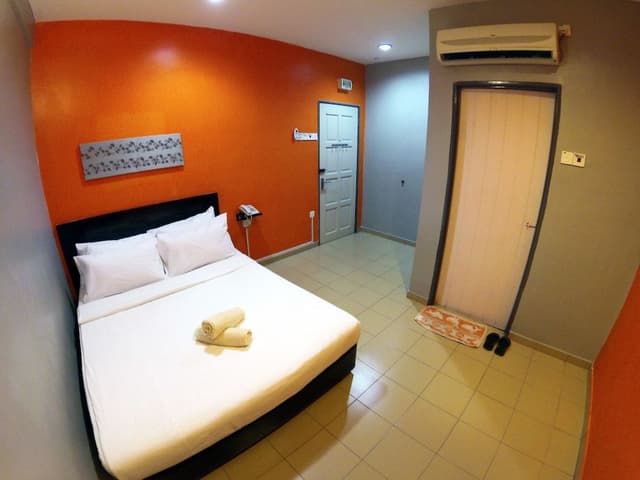 Standard Double Room, 1 Queen Bed, Private Bathroom