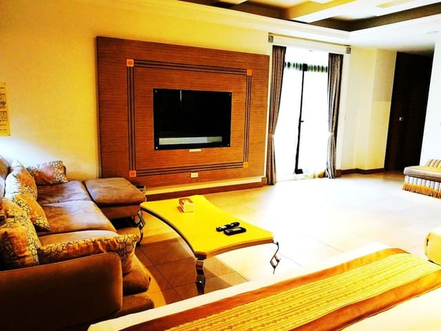 Deluxe Room (6 People)