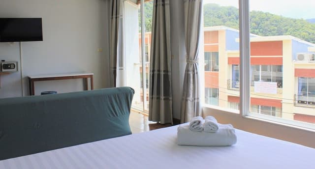 City Room, 1 Queen Bed with Sofa bed, Non Smoking, City View