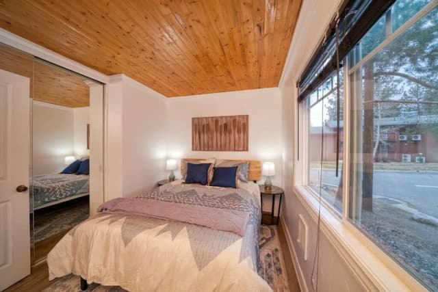 Bedroom, 1 Bath, Full Kitchen