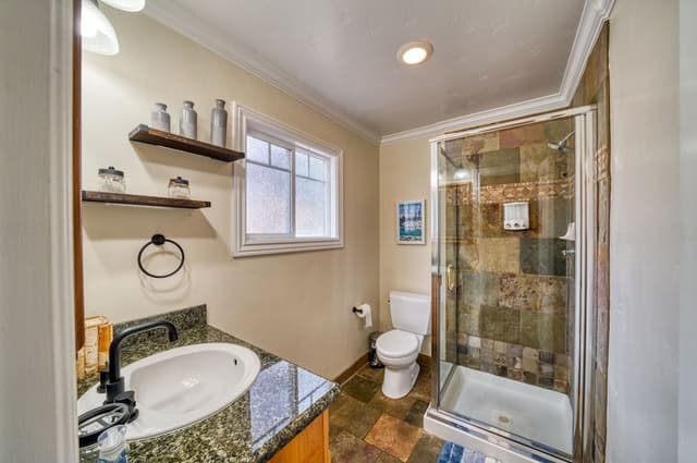 Studio, Kitchenette