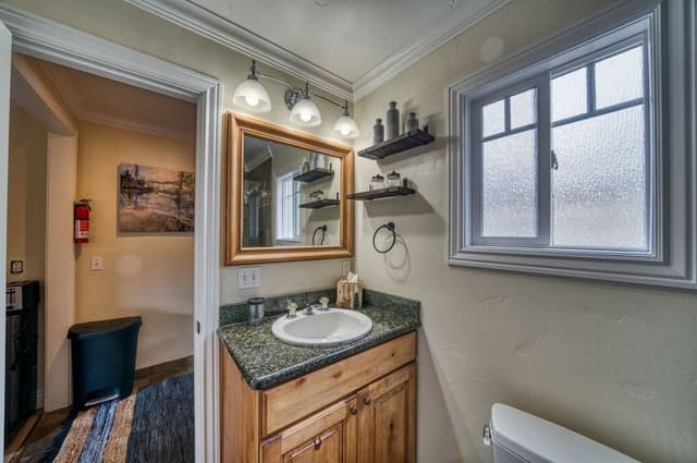 Studio, Kitchenette