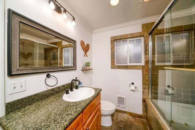 Bedroom, 1 Bath, Full Kitchen