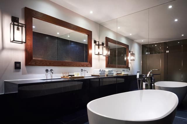 Premier Suite