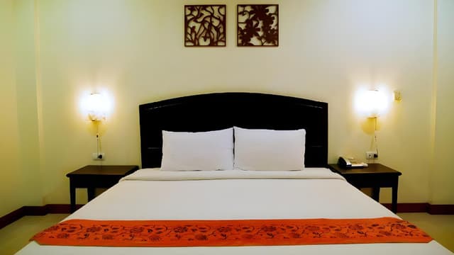 Standard Double Bed